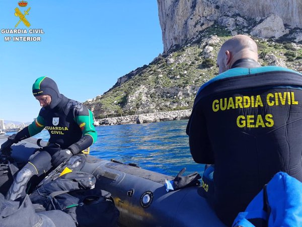 El menor ahogado en Canet (Valencia) perdió la vida tras caer a un socavón en una zona con fuertes corrientes