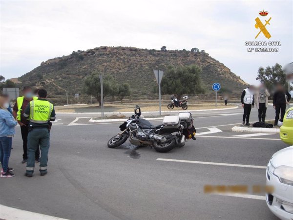 Fallece un anciano tras sufrir una caída de moto en el tramo de Loja (Granada) de la A-92