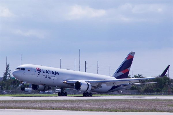 Al menos 26 vuelos cancelados en el aeropuerto de Quito, Ecuador