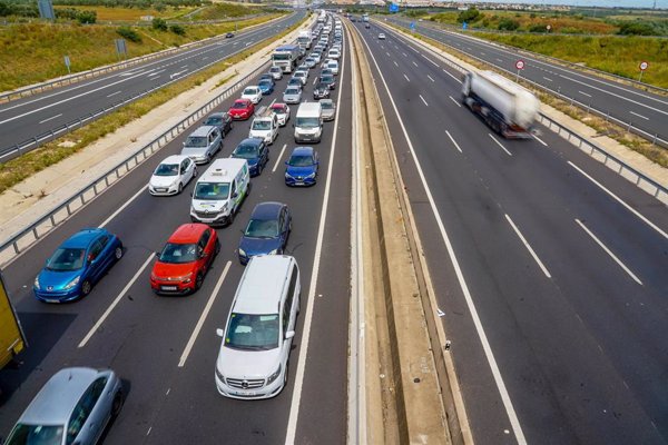 Diez personas mueren en carreteras españolas este fin de semana, primero de la operación especial de verano