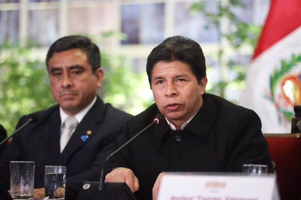 La presidenta del Poder Judicial de Perú defiende la independencia de los jueces tras las acusaciones de Castillo