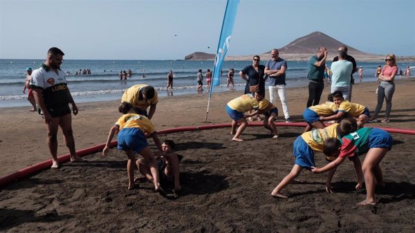 'Playa y brega' arranca este viernes en Tenerife para promocionar la lucha canaria