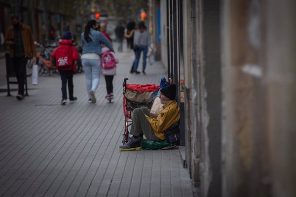 El INE publicará el 19 de octubre nuevos datos de personas sin hogar en España tras diez años sin actualizarse