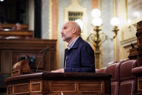 PSOE y BNG pactan en el Congreso examinar todos los puentes similares de la A-6 similares al derrumbado en junio