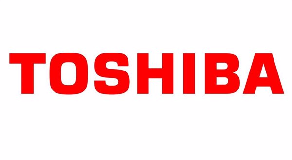 Toshiba empieza a revisar las ofertas de posibles compradores, sin descartar ser excluida de Bolsa