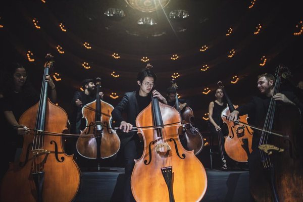 El CaixaForum de Zaragoza acoge 'Symphony', un viaje virtual al corazón de la música bajo la batuta de Gustavo Dudamel