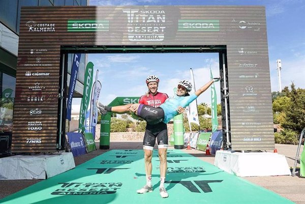 Konny y Vera Looser, ganadores de la Skoda Titan Desert Almería