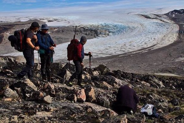 Investigadores del CSIC viajan al Ártico para estudiar las consecuencias ambientales del deshielo de los glaciares