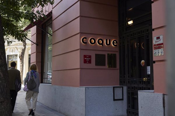 Roban decenas de botellas de vino valoradas en 150.000 euros del restaurante Coque de Madrid
