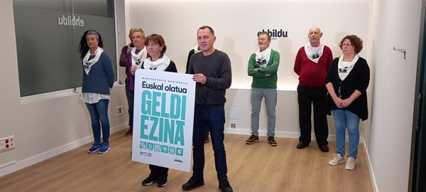 Familiares de presos de ETA llaman a sumarse a la marcha del sábado por una