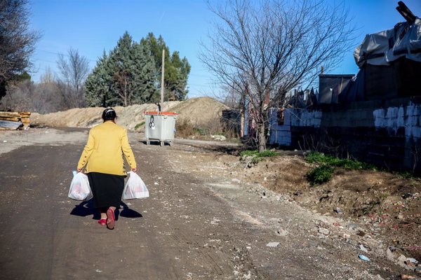 Seis familias se quedan en la calle tras ser derribadas sus chabolas en Cañada Real, según denuncia Secretariado Gitano