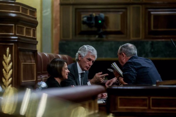 El Congreso despide a Suárez Illana destacando su 