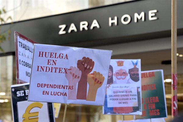 Las dependientas de tiendas de Inditex en A Coruña convocan nueva jornada huelga en víspera de Nochebuena