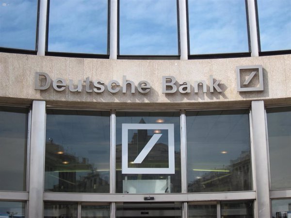 Deutsche Bank bonifica con hasta un 4,5% el traspaso a sus planes de pensiones