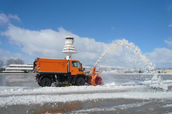 Aena activa el Plan de Invierno en 21 aeropuertos de la red, con un presupuesto de 2,2 millones de euros