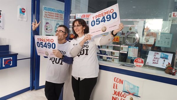 Vende un décimo de 'El Gordo' en Jerez (Cádiz), donde no tocaba desde 1837