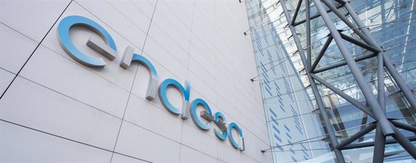 Endesa lanza junto a BBVA, CaixaBank y Santander una solución de confirming circular