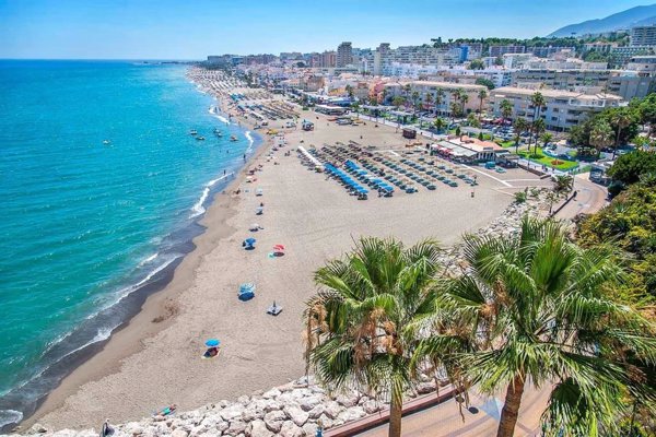 Los municipios de la AMT Sol y Playa reciben hasta noviembre al 14,6% de los turistas del país