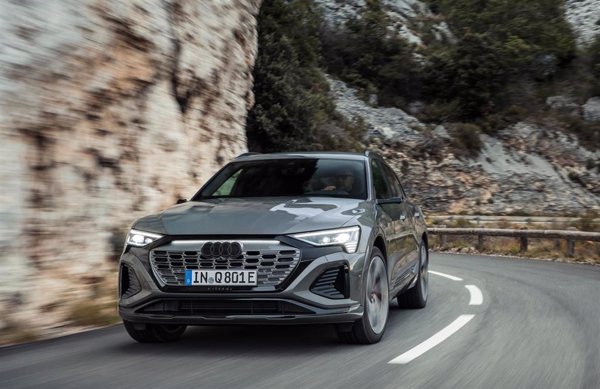 El mercado alemán de automóviles finaliza 2022 con una leve subida del 1,1% y 2,65 millones de coches