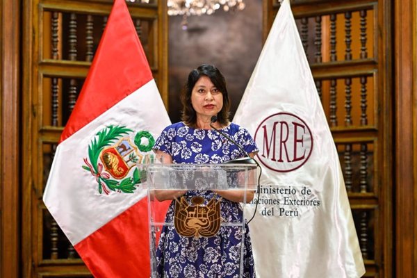 Perú cita al embajador de Chile por las críticas de Boric sobre el operativo policial en las protestas del país