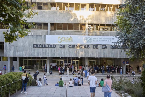 Uni Laica reclama que la LOSU excluya del ámbito universitario 