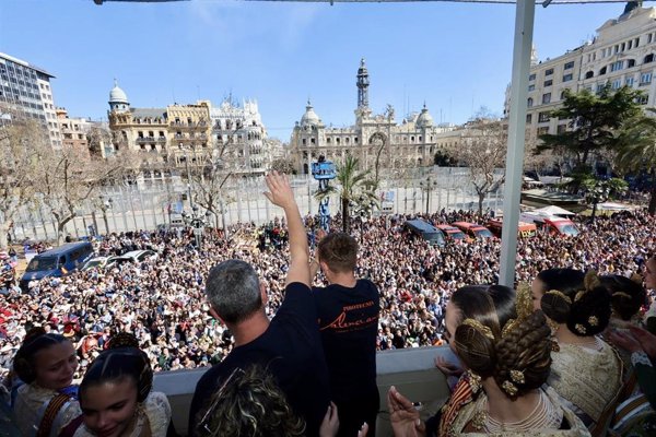 Pirotecnia Valenciana despide las Fallas con una 'mascletà'