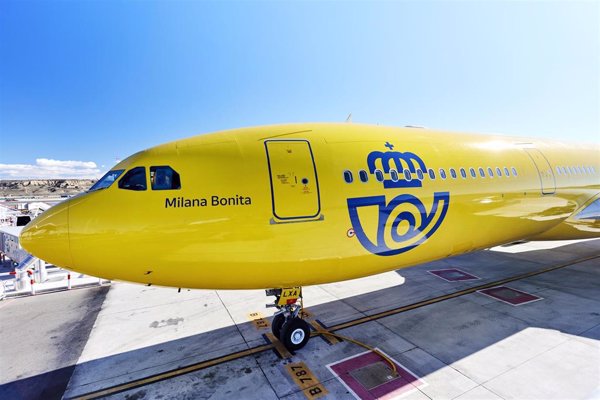Correos ampliará a Latinoamérica su aerolínea de transporte de paquetería y mercancías