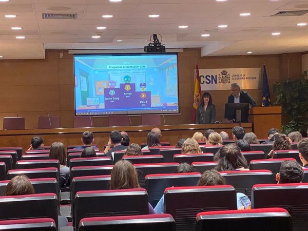 Cerca de 300 alumnos de Secundaria de zonas nucleares reciben formación en seguridad nuclear y protección radiológica