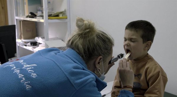 SEMERGEN presenta el documental 'Cerca de ti' para poner en valor el papel de los médicos de familia en el SNS
