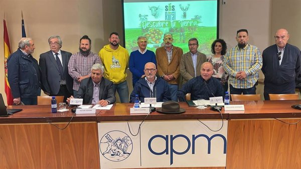 La plataforma 'SOS Rural' se manifestará el 14 de mayo para exigir la defensa del mundo rural y el sector primario