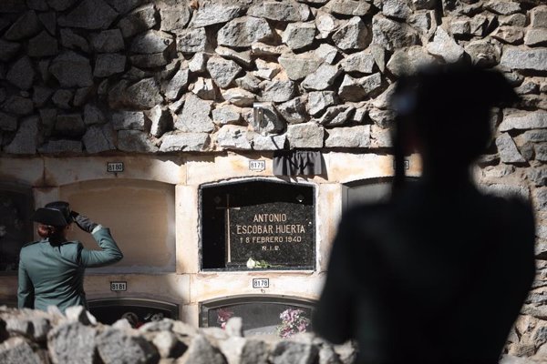 La directora de la Guardia Civil homenajea a un general fusilado tras la Guerra Civil que será restituido en su rango