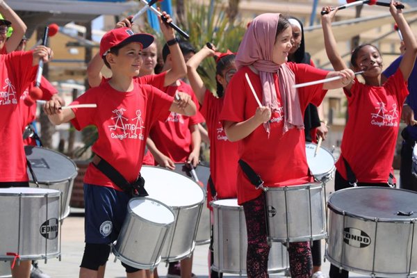 Más de 1.500 niños, jóvenes y educadores se movilizan en una docena de ciudades en la Semana por la Educación