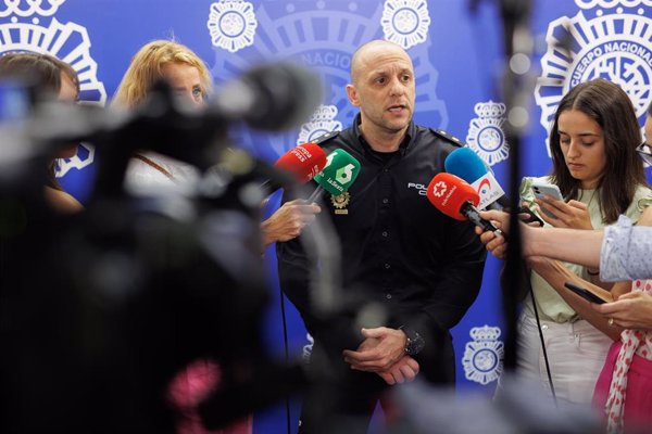 La detención del 'coro' de Trinitarios, segundo golpe en un año a la financiación de bandas mediante estafas bancarias
