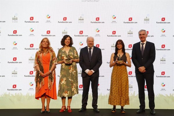 El secretario de Estado de Educación entrega los Premios SM El Barco de Vapor y Gran Angular en la Real Casa de Correos