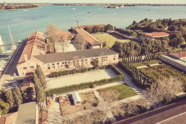El Vaticano expone en la Bienal de Venecia un jardín sostenible que refleja la encíclica 'Laudato Si'