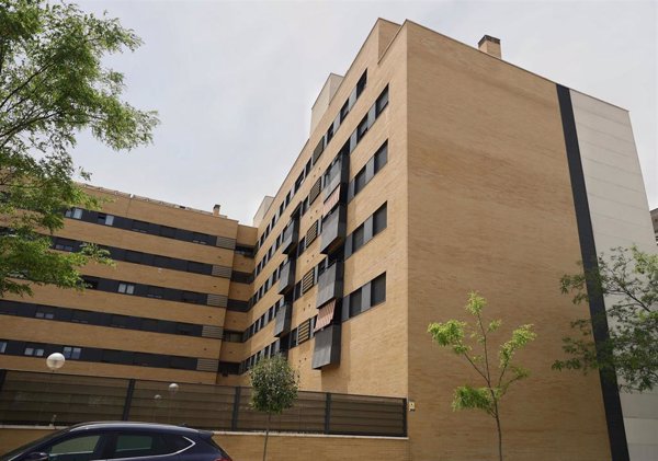 Santa Eulalía del Río, el municipio más caro para comprar vivienda, y Villarobledo, el más barato