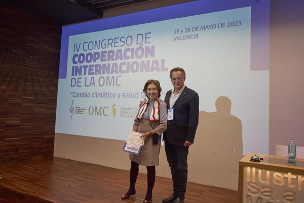La FCOMCI entrega sus primeros reconocimientos a la labor médica en la cooperación internacional