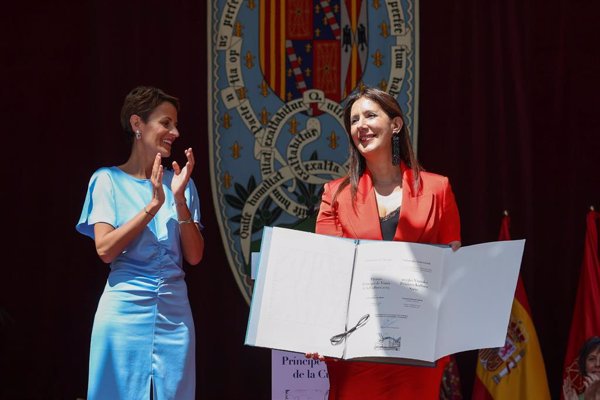 Dolores Redondo, Premio Príncipe de Viana 2023, llama a 