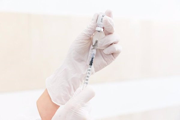 Expertos firman un acuerdo internacional para acelerar el desarrollo de vacunas contra virus con potencial pandémico
