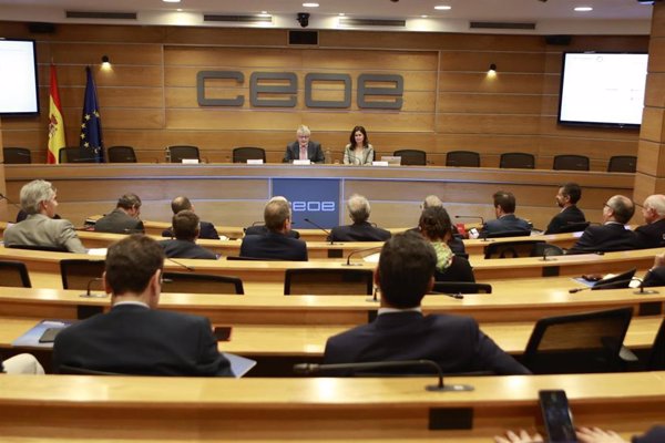 Tecniberia pide cambiar los sistemas de contratación en España y reponer las cláusulas de revisión de precios