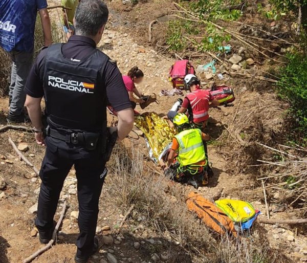 Encuentran en un barranco de Alzira (Valencia) a una mujer que estaba desaparecida tras una discusión familiar