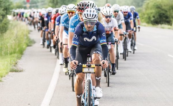 Más de 10.000 participantes en la Quebrantahuesos del récord de Alejandro Valverde