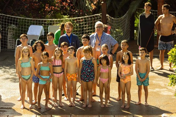 La nueva comedia de Segura 'Vacaciones de verano', 'Te estoy amando lacamente' y Tiburón negro', mañana en los cines