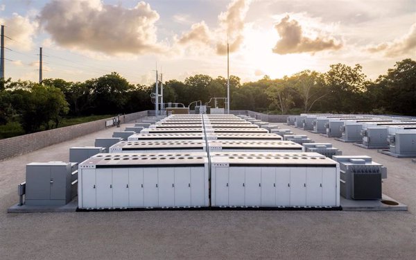 ACS amplía su contrato con Neoen para construir un gran proyecto de baterías de Tesla en Australia