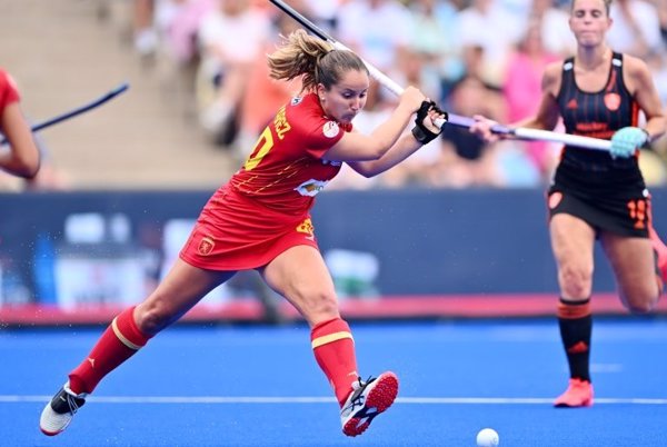 España recibe una 'manita' de Países Bajos en su estreno del Europeo femenino