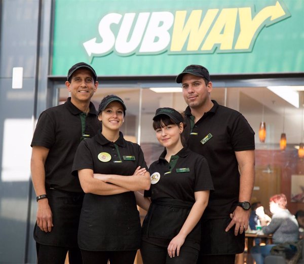 El fondo Roark Capital ultima la compra de la cadena de bocadillos Subway por más de 8.800 millones