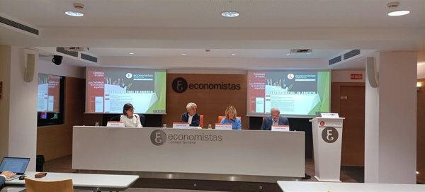 Economistas piden una nueva reforma fiscal y ven 