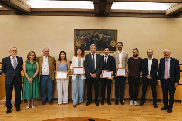 La Cátedra RIS-UAH-Gilead reconoce los mejores trabajos de estudiantes que investigan sobre el VIH/SIDA