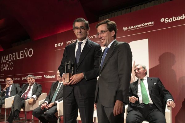 El presidente de HM Hospitales, Juan Abarca Cidón, recibe el Premio 'Madrileño del Año': 