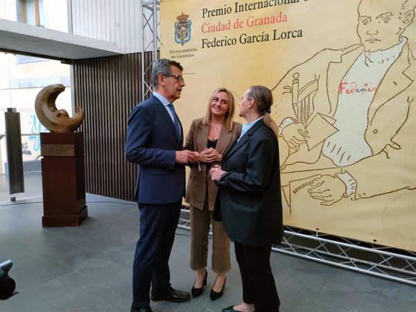 La poeta uruguaya Circe Maia recibe el XX Premio de Poesía Federico García Lorca